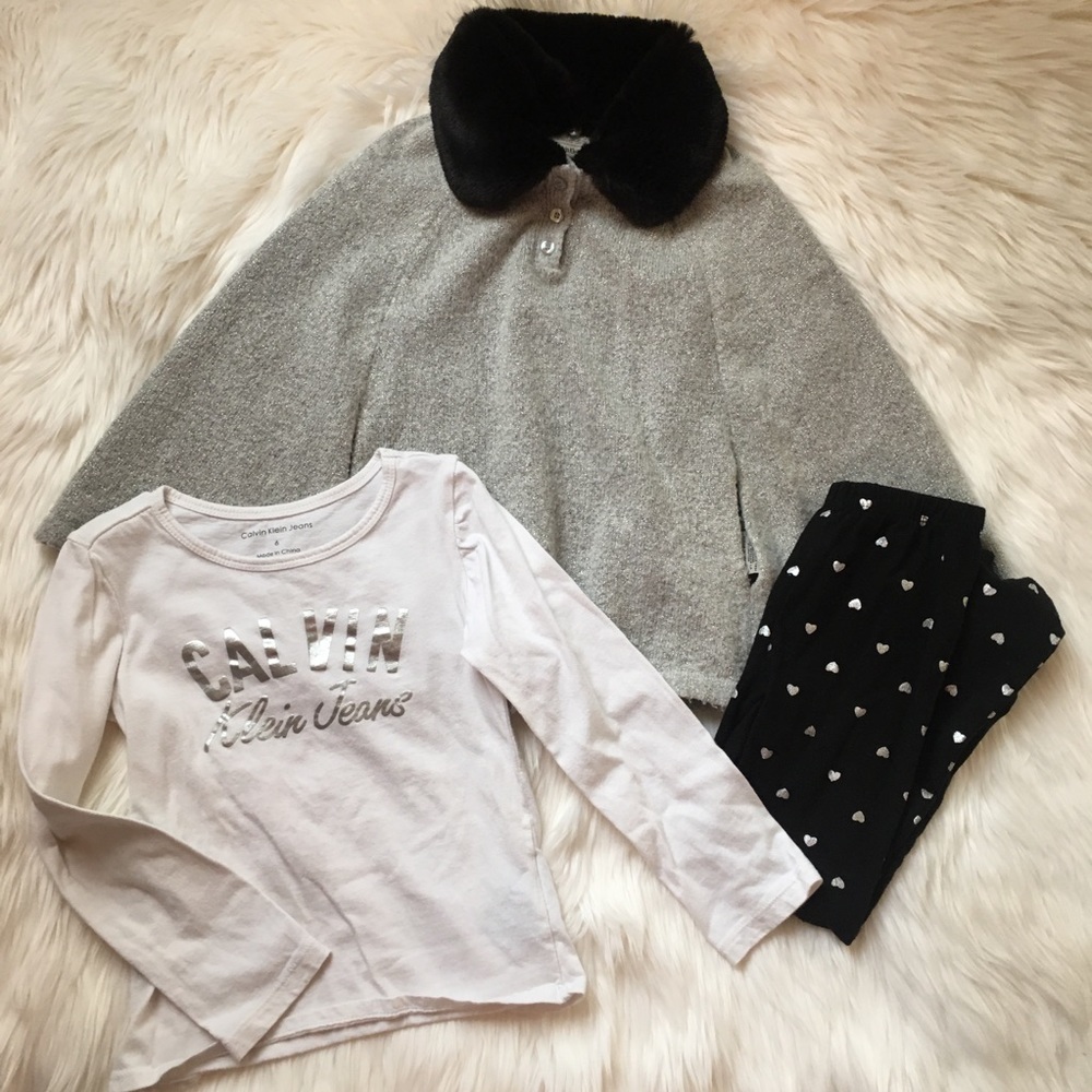 Calvin Klein girls poncho set